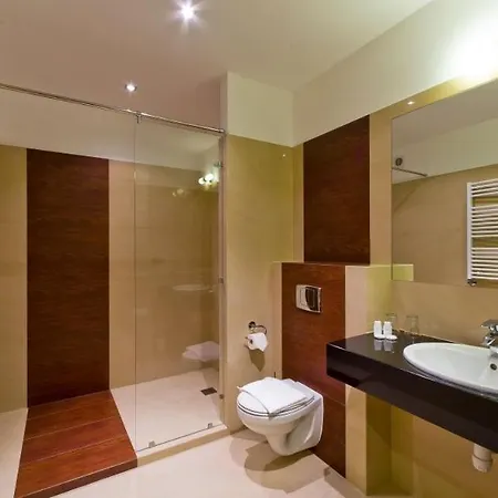 Zimnik Luksus Natury & Wellness 4* Ostre
